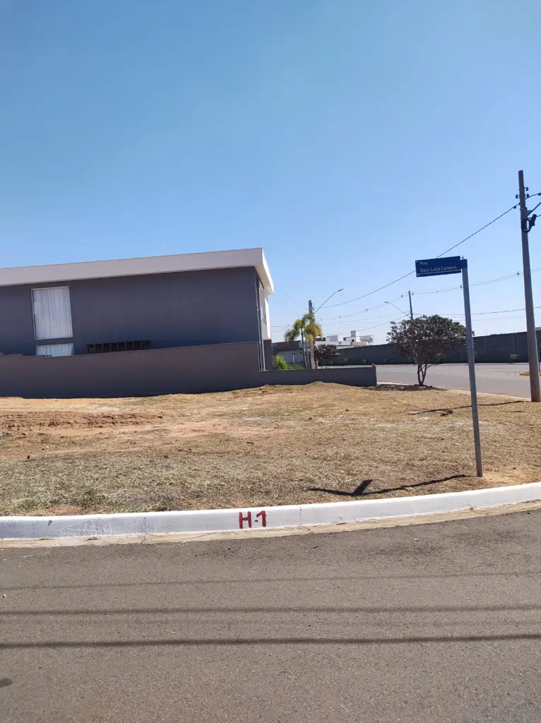 Lote 400m²